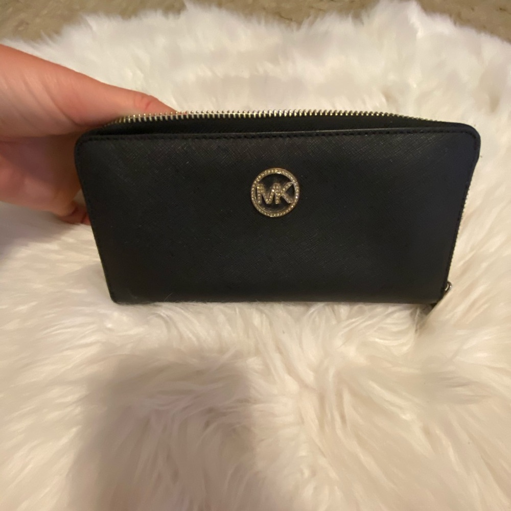 Black Full Size Michael Kors Wallet